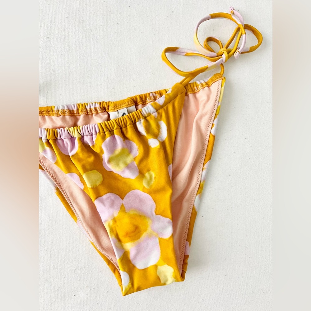 MADEWELL Second Wave String Bikini Bottom in Watercolor Floral - Picture 7 of 7
